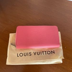 Louis Vuitton Womens Wallet